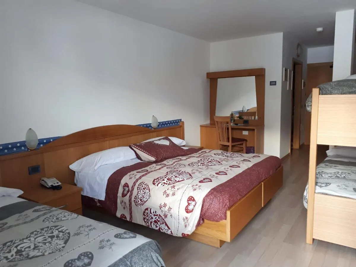 Hotel Panorama Passo del Tonale 3*,